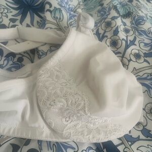 Olga White Lace Bra